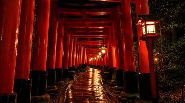 Fushimi Inari at Night: Is It Safe and What to Expect